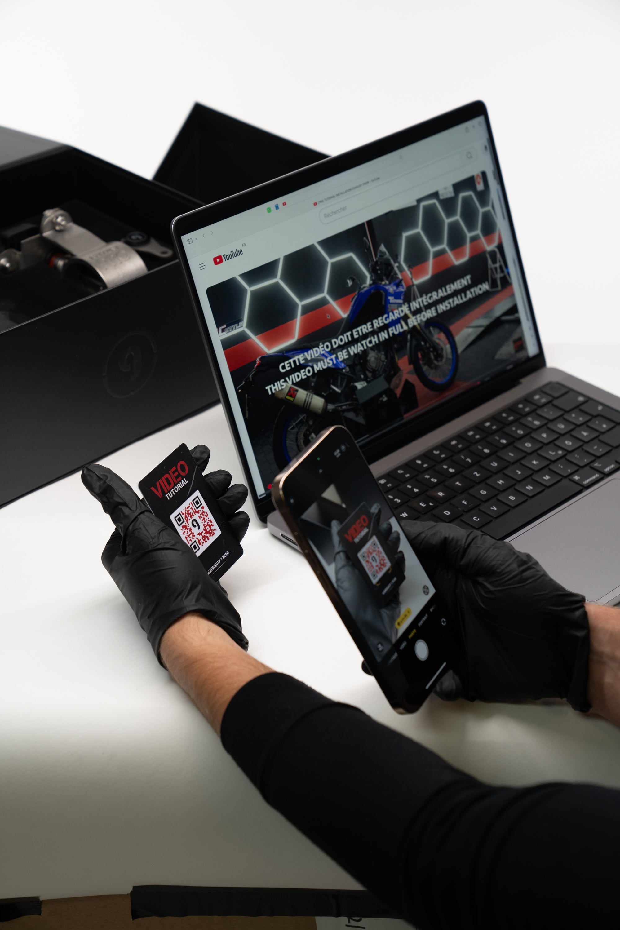 CARTE DE GARANTIE & TUTORIEL D'INSTALLATION